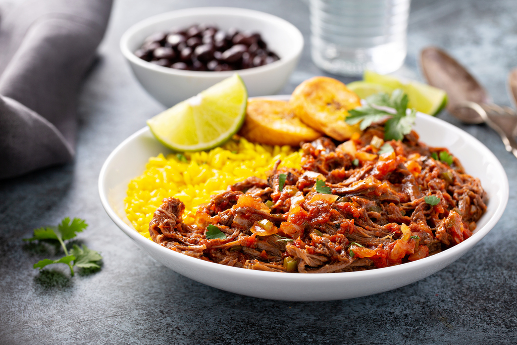 Receta de ropa vieja base al estilo latinoamericano 