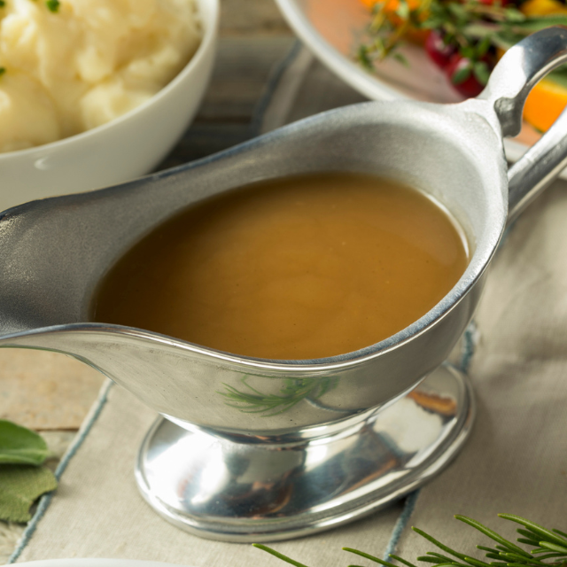 Salsa gravy: qué es, cómo se hace y en qué platos usarla