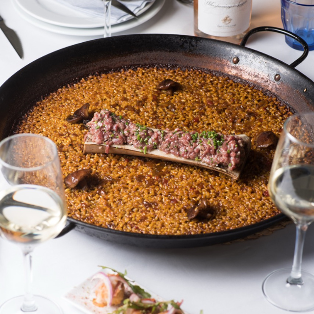 Dónde disfrutar de auténtica cocina catalana en Sitges: productos del mar y de la tierra