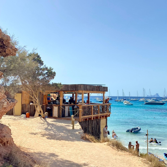Las 6 mejores terrazas en Baleares para disfrutar de la puesta de sol