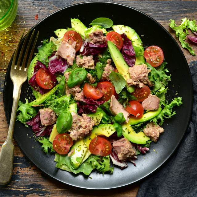 Comer bien “sin cocinar”: estrategias reales para el día a día