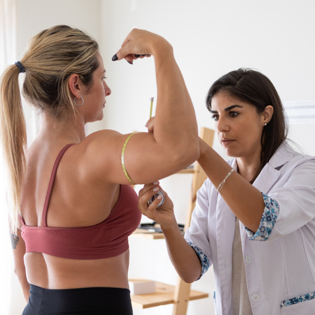 ¿Estamos comiendo demasiada proteína? Mitos y realidades de la dieta hiperproteica