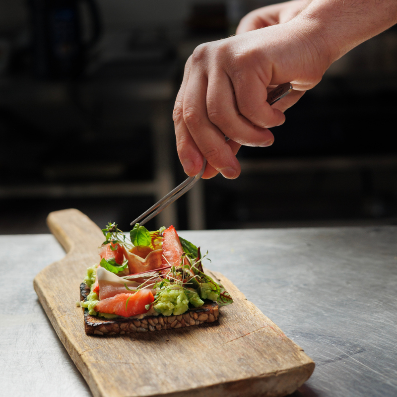 El poder del color en el plato: cómo influye en el apetito y la percepción del sabor