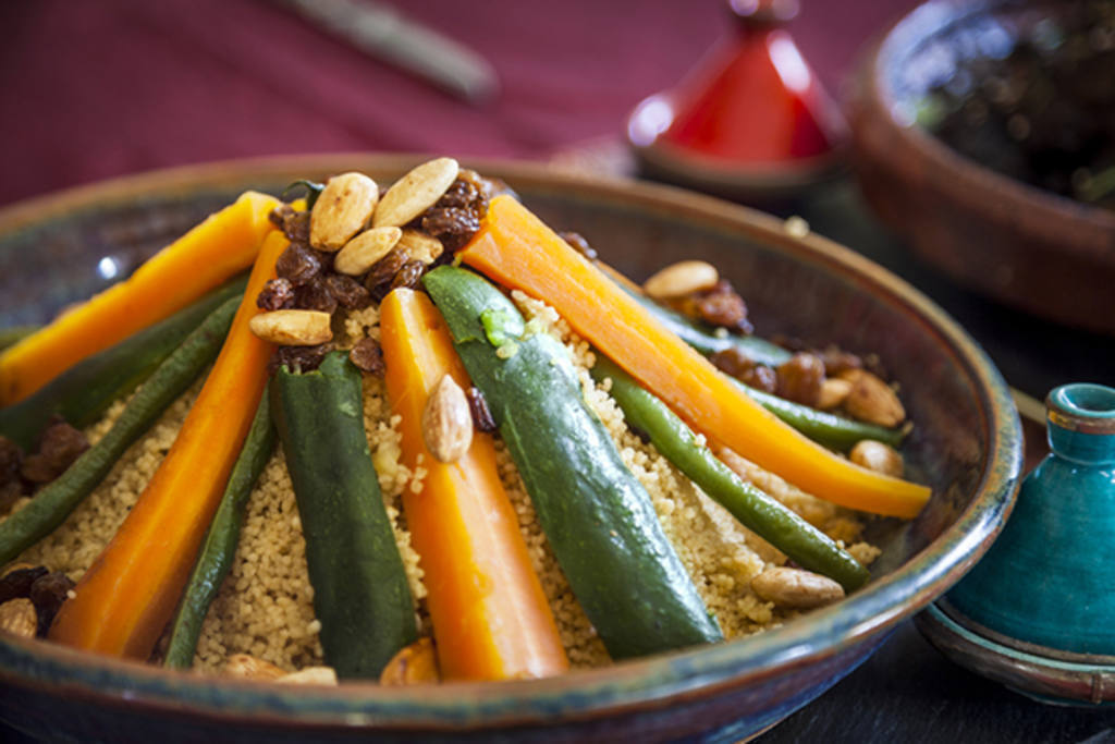 Cuscús de verduras y dátiles