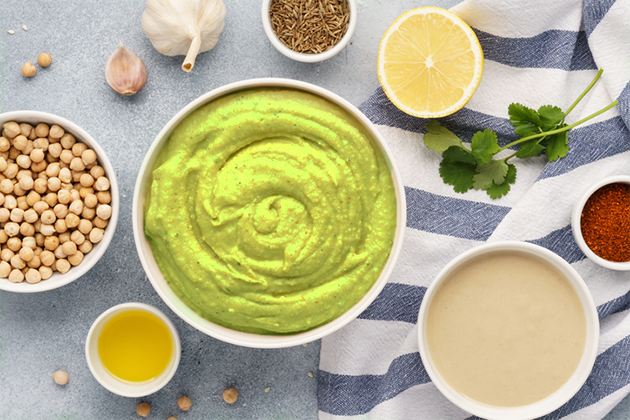 Hummus con aceite infusionado con matcha