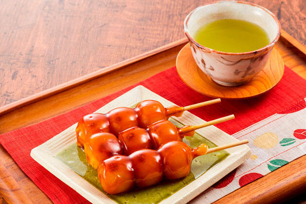 Mitarashi dango