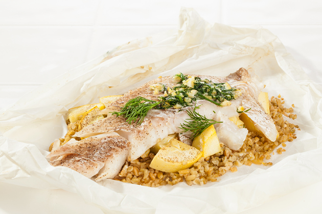 Pescado blanco con cereal freekeh