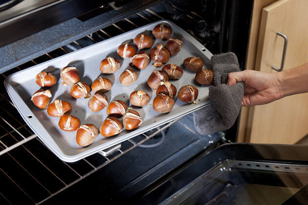 Cocer castañas al horno