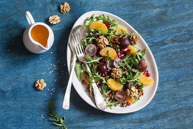 Ensalada de naranja, nueces y granada