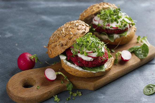 Hamburguesa de quinoa y remolacha