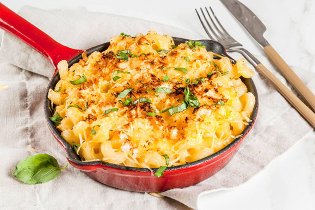 Pasta con queso gratinada en el horno