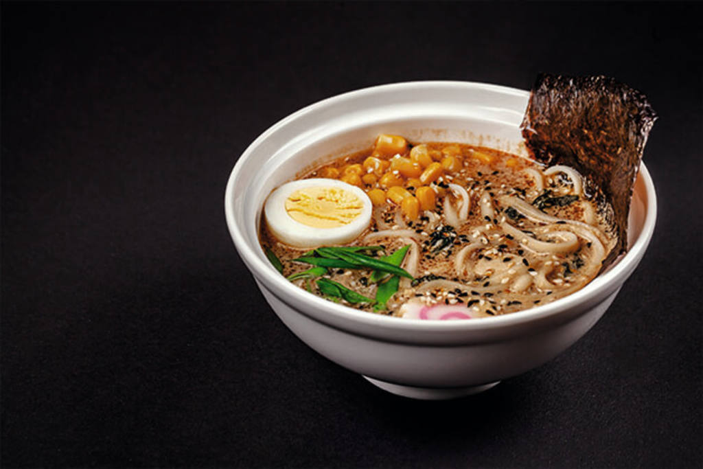 Ramen de desperdicios de pescado y marisco cocina zero waste