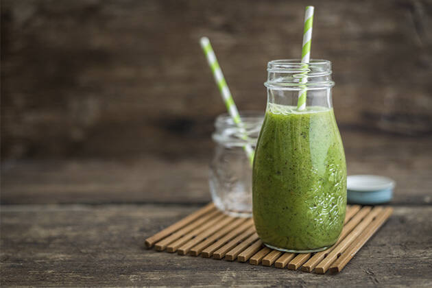 Smoothie de espinacas y piña