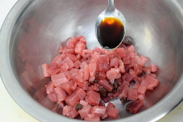 Tartar de atún rojo de Tarifa con base de aguacate