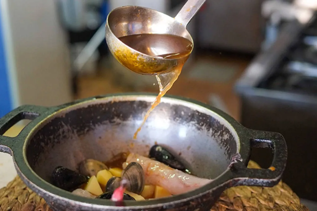 Ajo quemado de rape, un plato 100% marinero