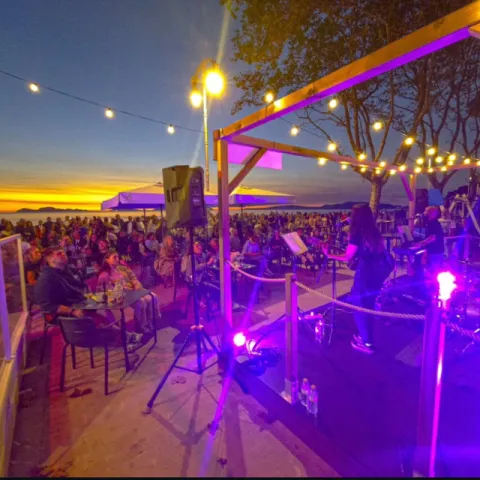 Conciertos al atardecer en los chiringuitos de Vigo 