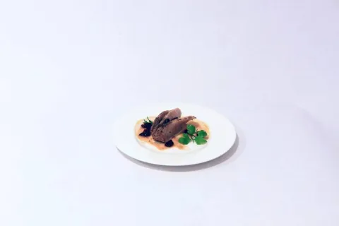 Solomillo con Salsa de Endrinas