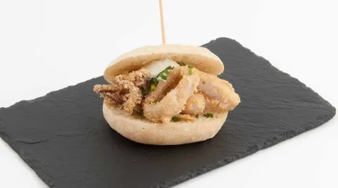 'Mollete de calamares' 'Mollete de calamares'