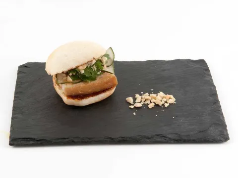 Mini mollete de panceta amb salsa Hoisin