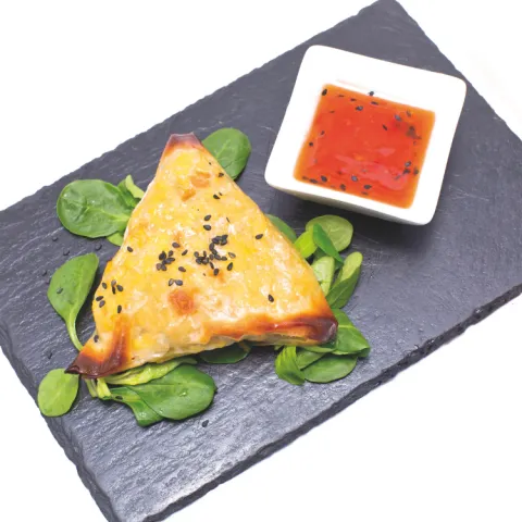 De heura, almendras y cilantro en crocante de masa filo