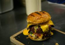 Big Burger 'Double Cheddar' de Grill Corner