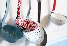 9 utensilios de cocina imprescindibles para tu hogar