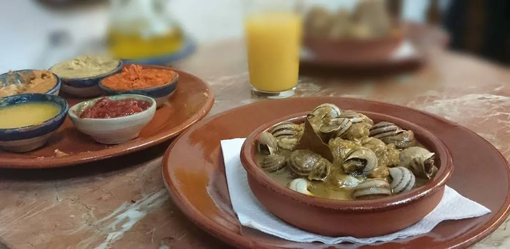 Una vuelta por Málaga con 3 desayunos de cuchillo y tenedor Una vuelta por Málaga con 3 desayunos de cuchillo y tenedor
