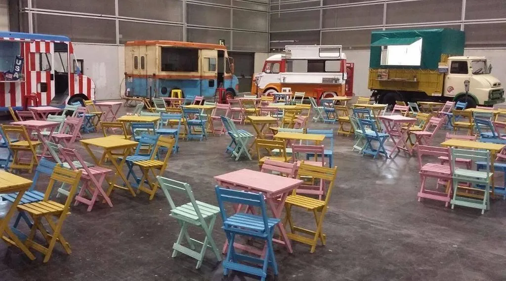 Los food trucks conquistan la Feria del Automóvil de Valencia Los food trucks conquistan la Feria del Automóvil de Valencia
