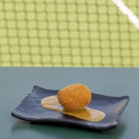 Croquetón casero de carrillada con reducción de Pedro Ximenez