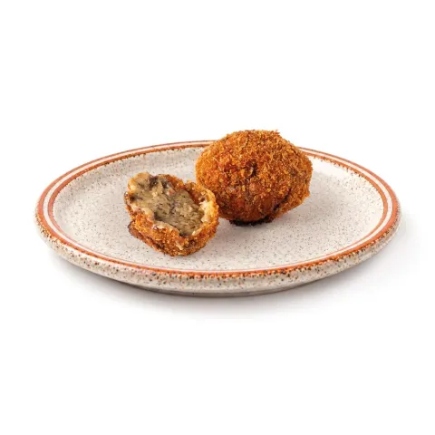 Croqueta con col frita, cebolla, morcilla y longaniza