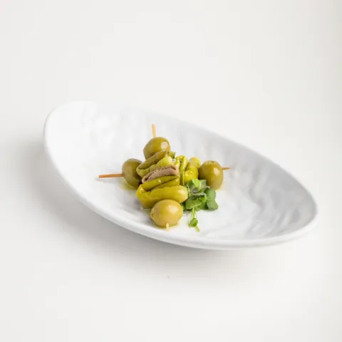 Tapa de la Casa. Gilda con anchoa, piparra y aceituna, y aceite virgen.