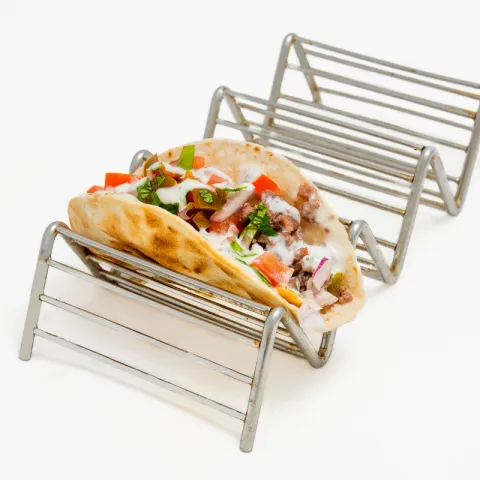 Taco de ternera picada con salsa ranchera, pico de gallo y cilantro