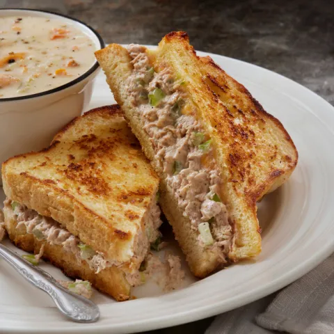 Tuna melt