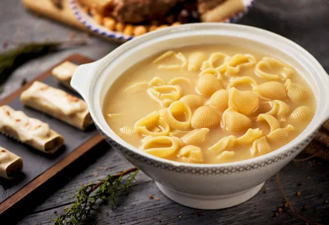 Trucos para hacer un buen caldo de Navidad