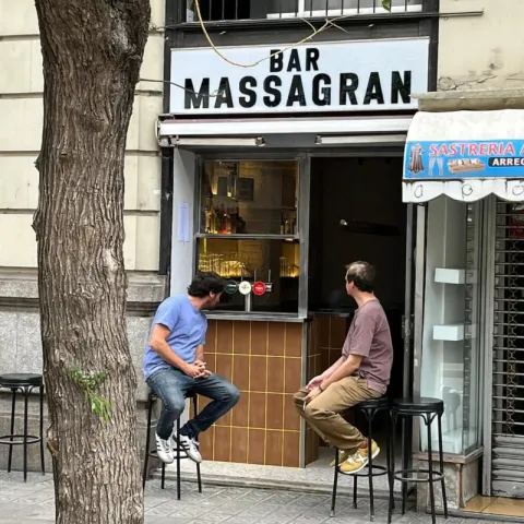 Los bares más modernos de Gracia: copas, tapas y buen ambiente