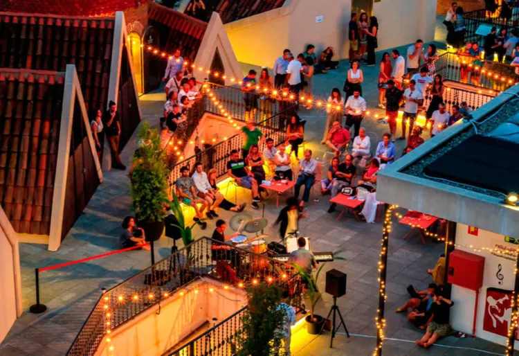 Música a la Casa de les Punxes per acomiadar l’estiu