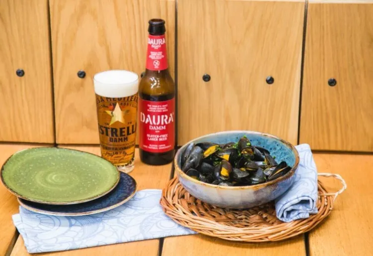 Musclos empebrats a la Damm