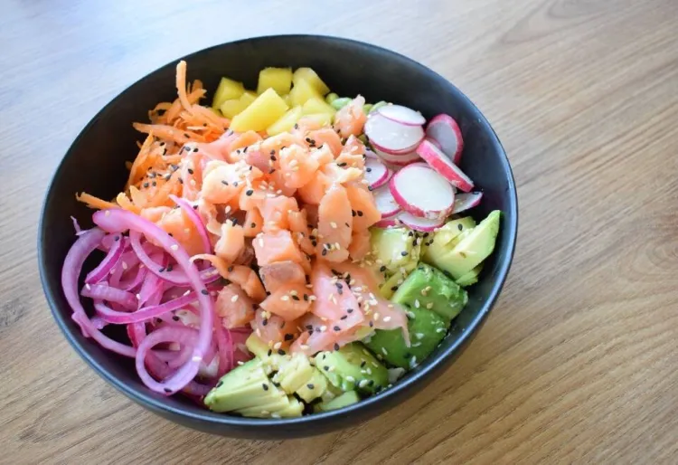 Poké de salmón de El Kalifato