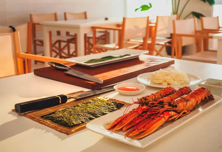 Com preparar un Uramaki sense morir en l'intent