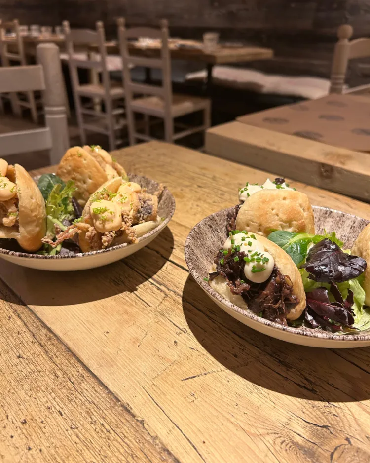 Molletes de Quillo Bar