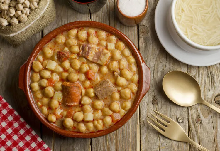 Els plats de cullera que has de provar a Madrid