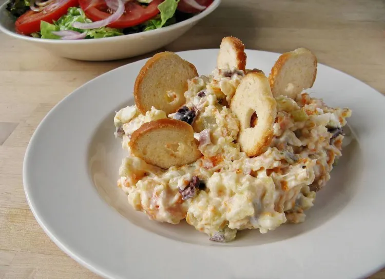 10 receptes per quedar bé... amb una llauna de tonyina!