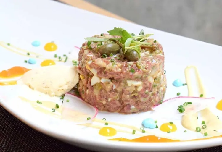 Taberna El Receso: 6 trucs per preparar el millor "steak tartare"
