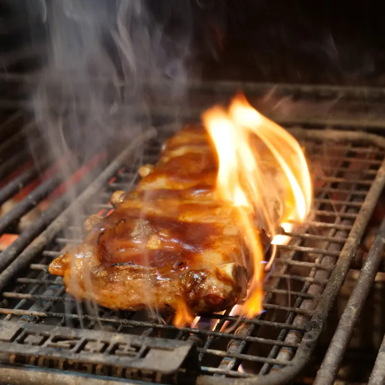 Vuelta al fuego: templos de la brasa en Donostia