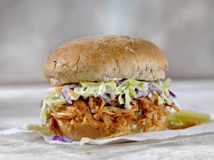 Jackfruit, la fruita de moda entre els vegans que té gust de carn