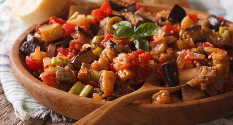 El guisat d’albergínies més popular de Sicília: la caponata