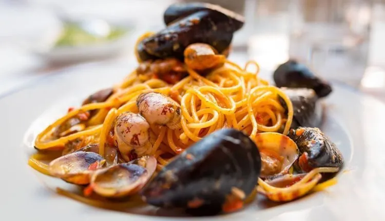 La mamma ja no cuina espaguetis: la pasta, en perill d'extinció?