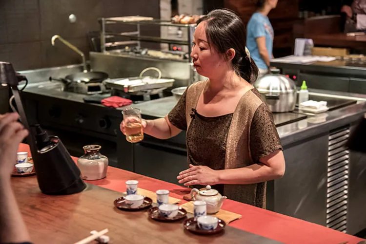 Cha Dao (cerimònia Xina del te) i menú Dim Sum al restaurant Dos Palillos