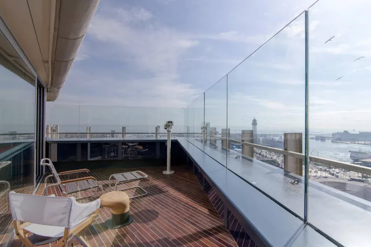 Les millors terrasses de Barcelona per gaudir de l'estiu