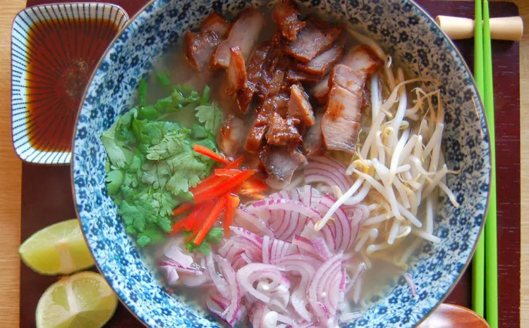 Ramen, absorbent la vida a deliciosos i nutritius xarrups 